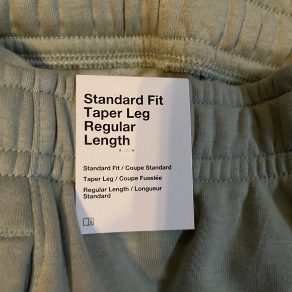 Lululemon Sage Green two piece jogging set - Picture 6 of 13